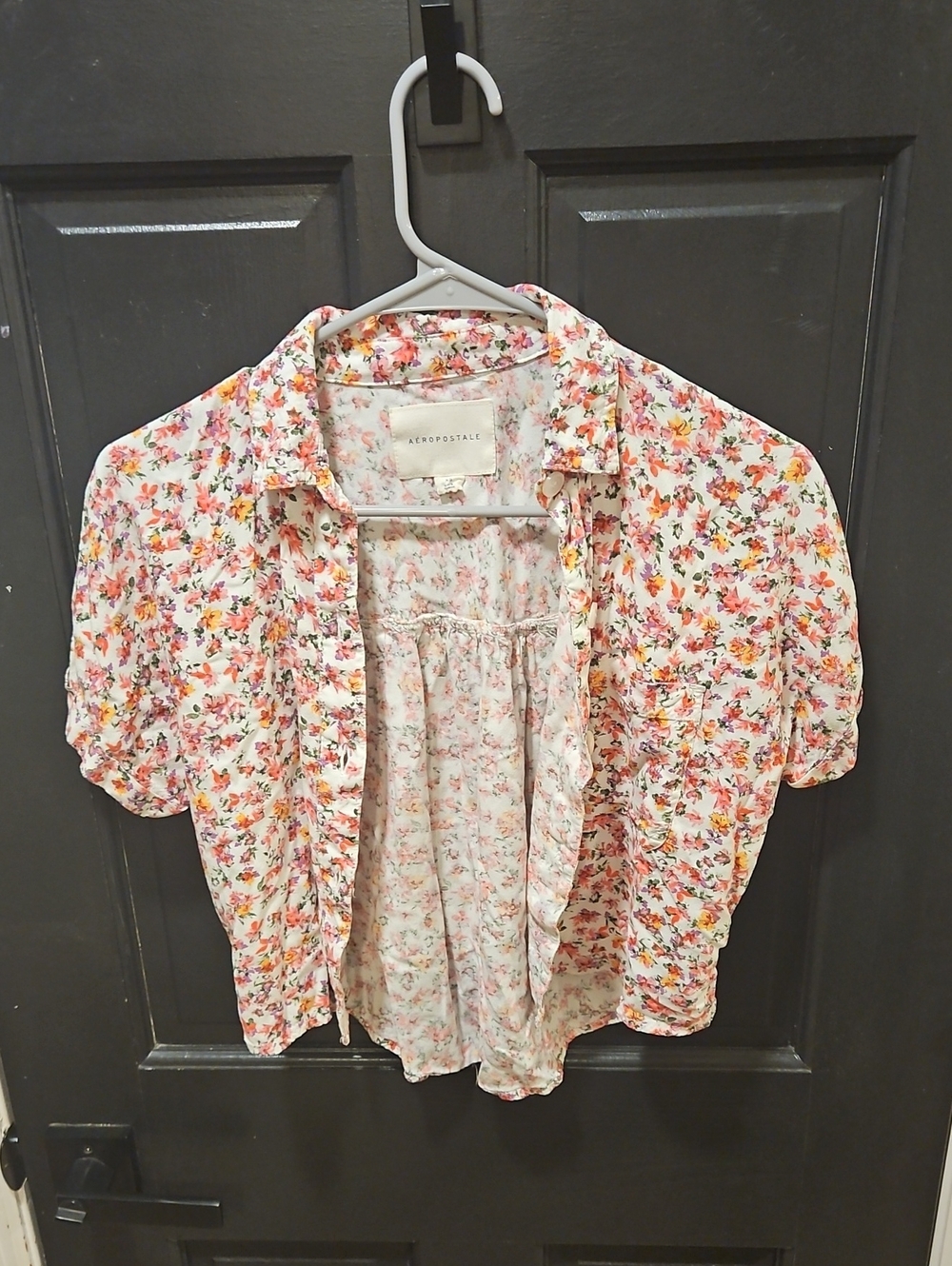 Aeropostale Pink Cream Floral Short Sleeve Button Front Shirt